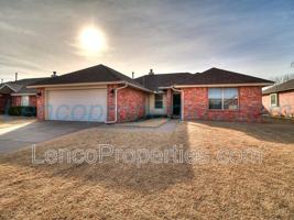 featured image of 1716 Briarcreek