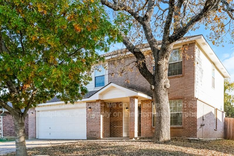 2059 Turtle Cove Dr - Photo 4 of 23