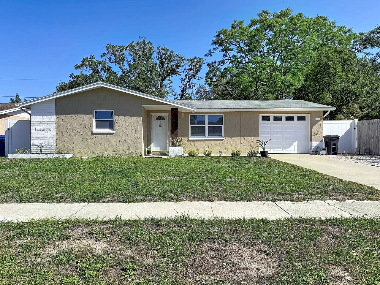 5913 Appletree Rd #1