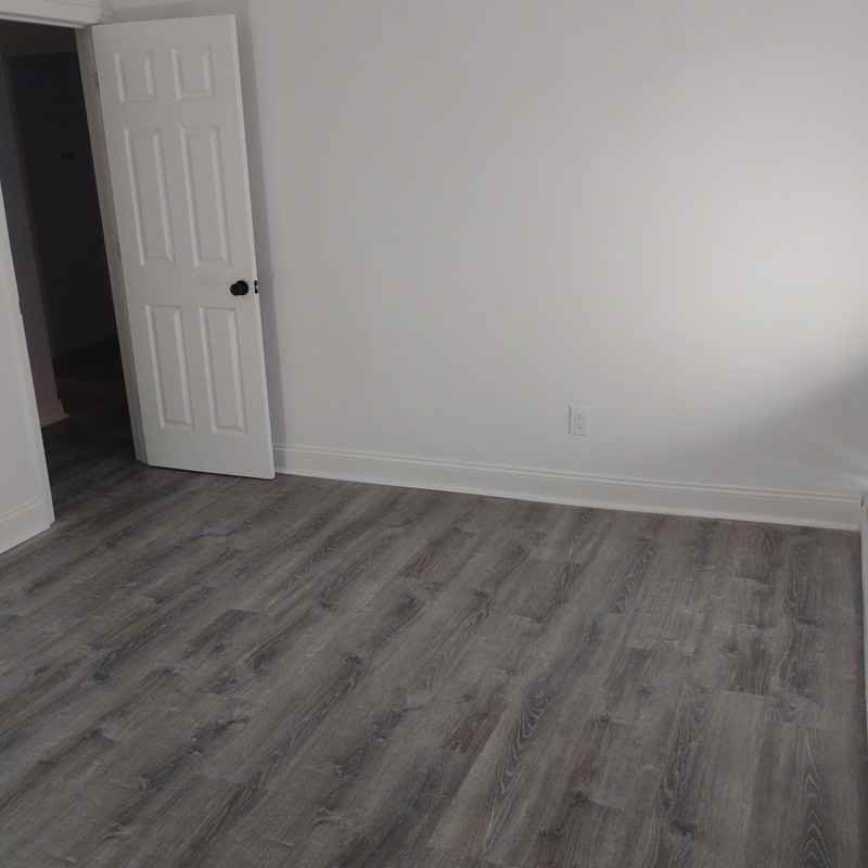 303 State St - Photo 5 of 6