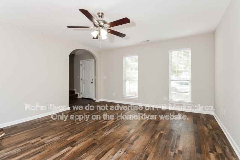 1032 Winterglen Way - Photo 3 of 17