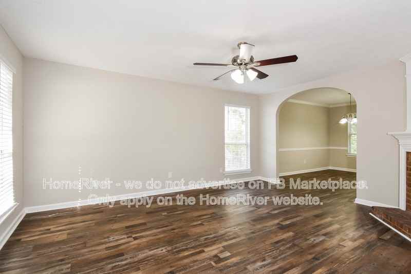 1032 Winterglen Way - Photo 4 of 17