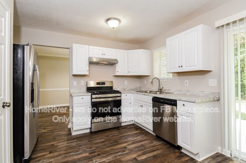 1032 Winterglen Way - Photo 7 of 17