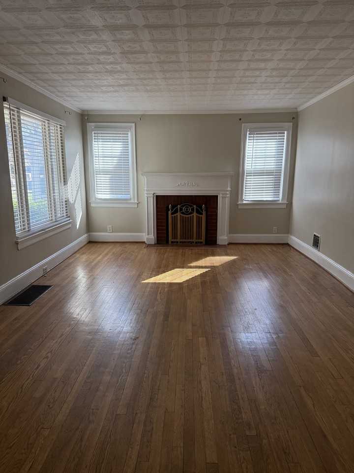 2316 E 5th St #1 - Photo 3 of 14