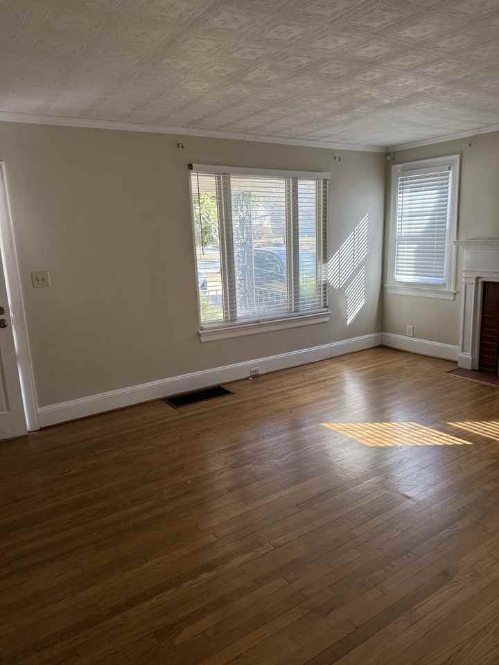 2316 E 5th St #1 - Photo 5 of 14