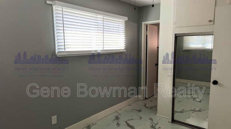 2141 E 16th St - Photo 6 of 8