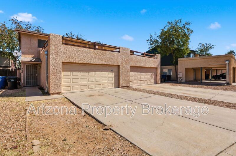 238 E Vine Cir - Photo 3 of 22