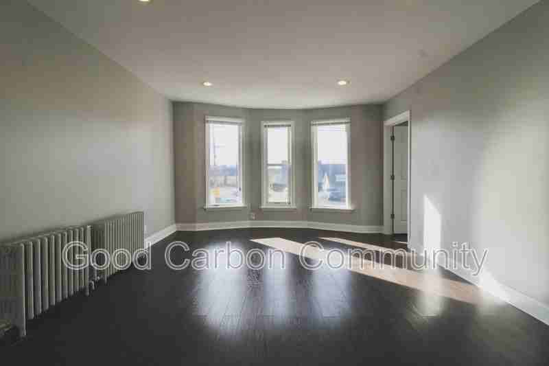 765 Oliver St #4 - Photo 3 of 20