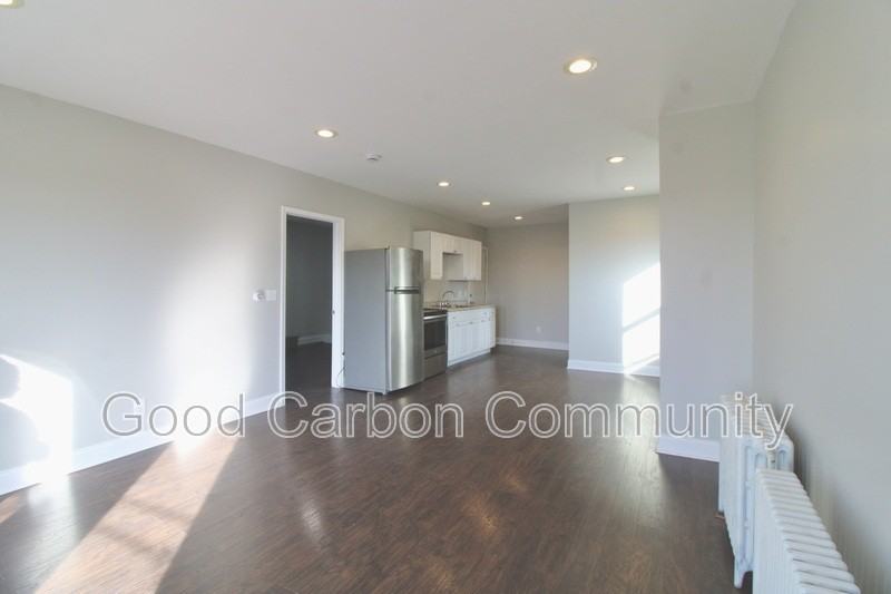 765 Oliver St #4 - Photo 7 of 20