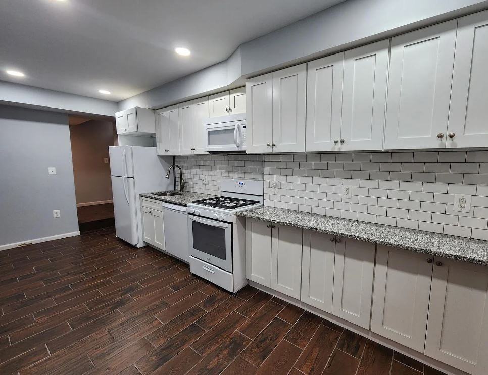 107 S Wolfe St #1 - Photo 5 of 6