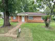 302 16th St - Photo 1 of 1