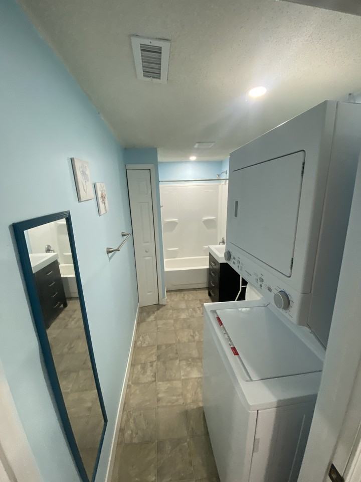 214 E Williams St #1 - Photo 7 of 13