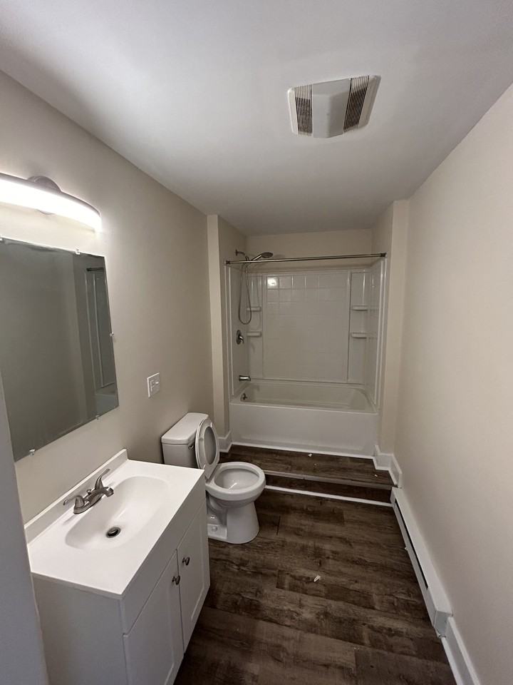 213 Providence Pike #3A - Photo 5 of 5