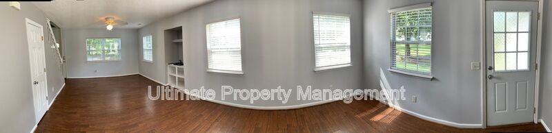 3913 Wilshire Blvd - Photo 2 of 10