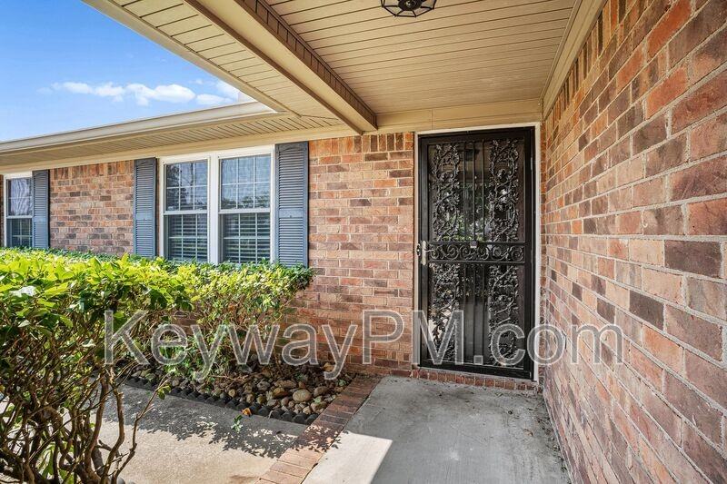 3420 Linderwood Dr - Photo 4 of 33