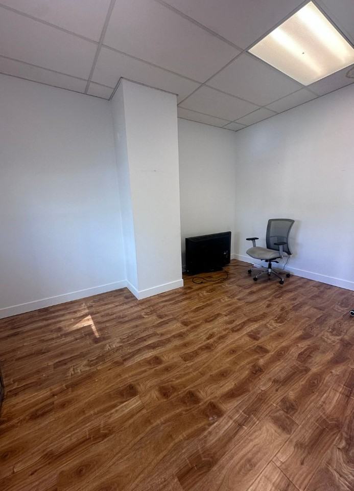 229 Lonsdale Avenue #6 - Photo 5 of 12