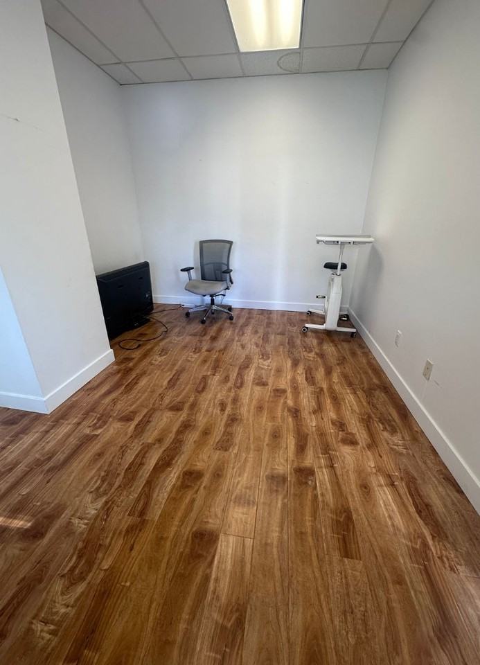 229 Lonsdale Avenue #6 - Photo 7 of 12