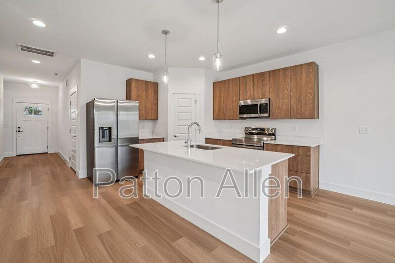 5 Bolton St - Photo 6 of 27