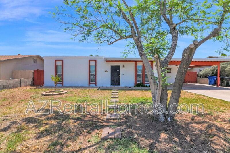 1745 W Capri Ave - Photo 2 of 34