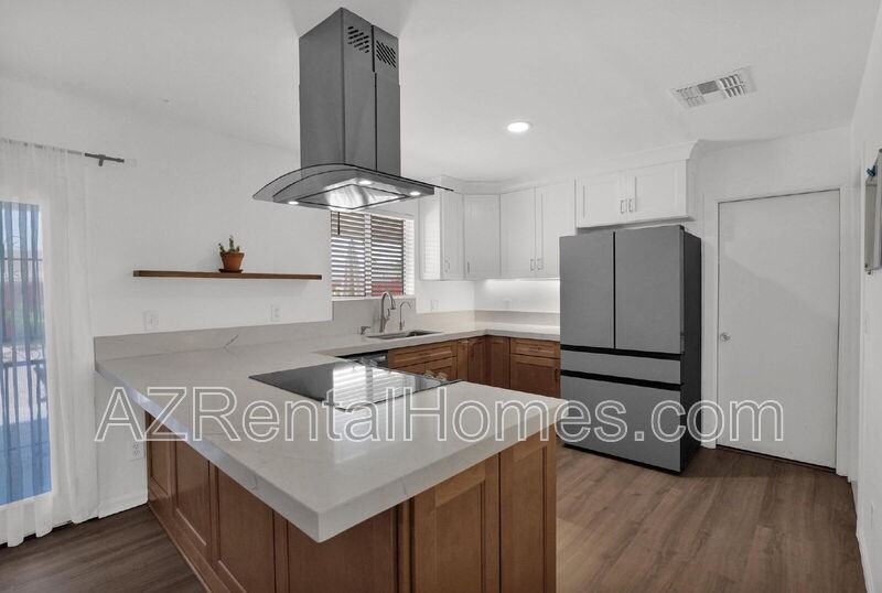 1745 W Capri Ave - Photo 7 of 34