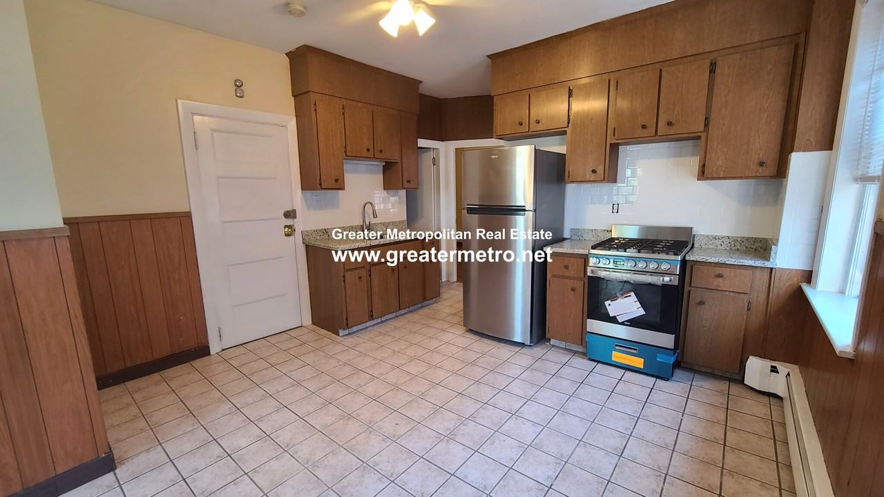75 Charter St #4 - Photo 3 of 22