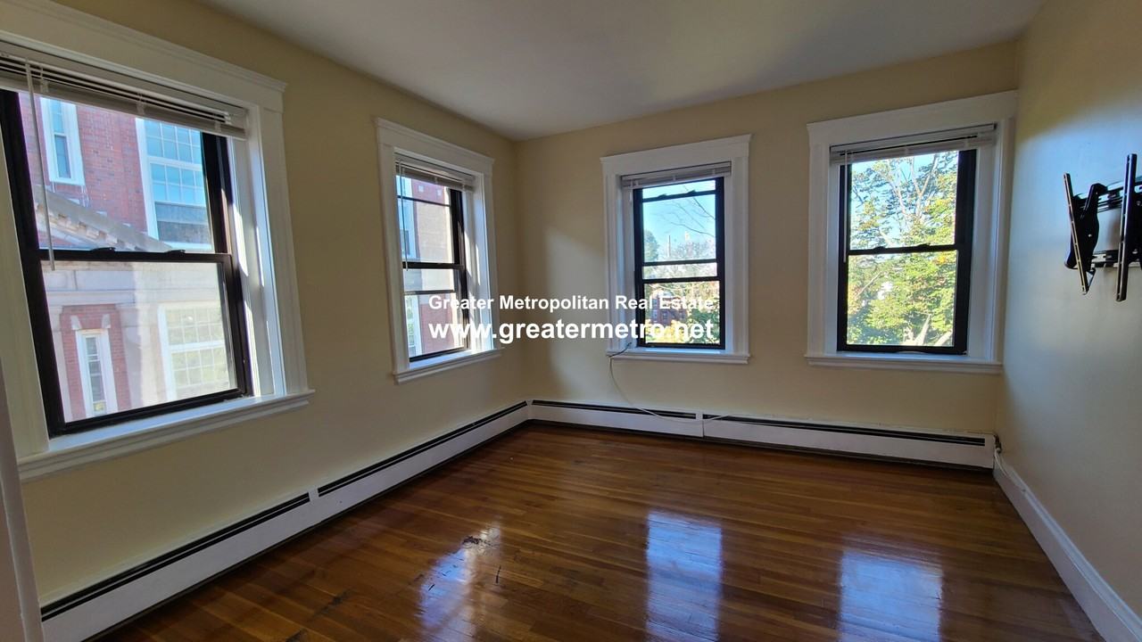 75 Charter St #4 - Photo 6 of 22