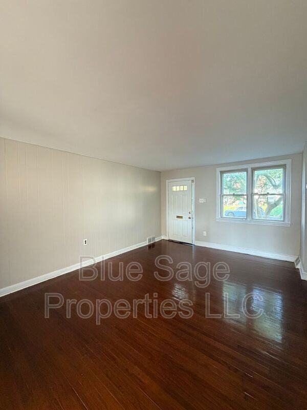 902 Maple Ave - Photo 2 of 29