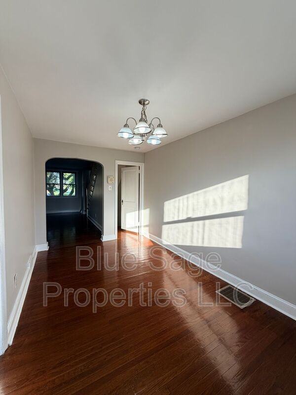 902 Maple Ave - Photo 7 of 29