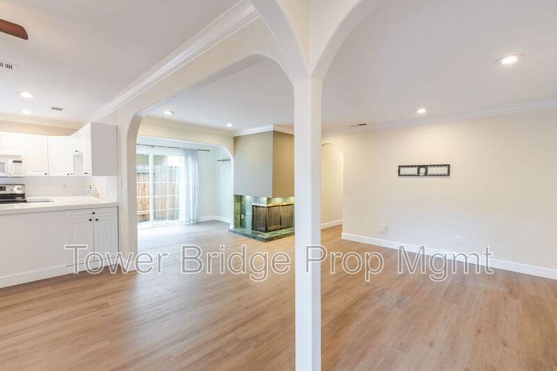 3042 53rd St - Photo 6 of 24