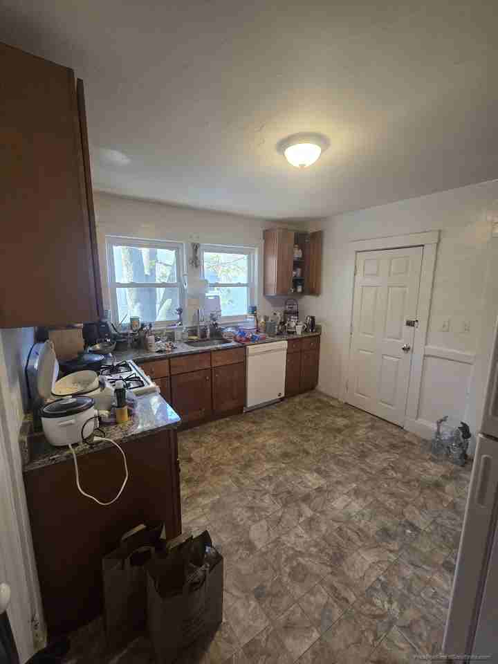 138 Lake St #138 - Photo 6 of 18