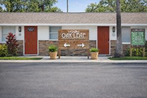 featured image of 900 21st St E