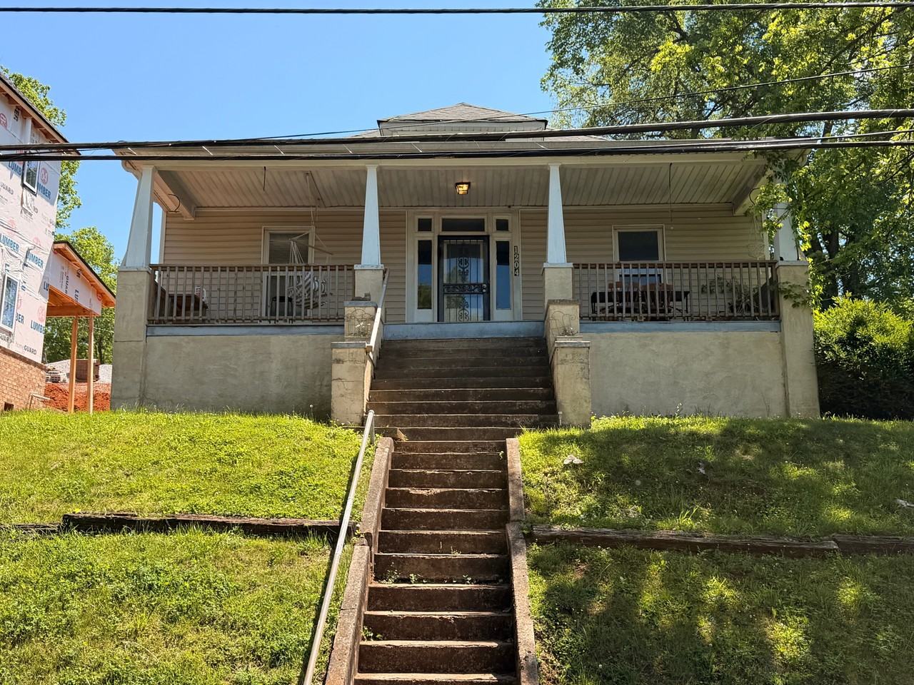 1204 Valley Ave #1