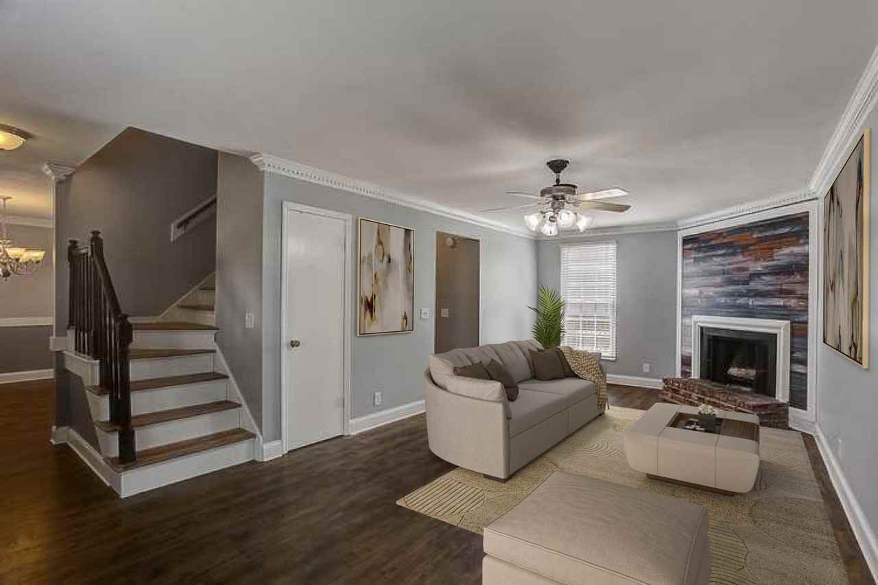 200 Retreat Ct W #1 - Photo 3 of 13