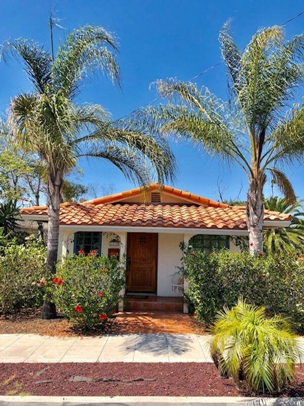 1036 Lincoln Ave - Photo 2 of 18