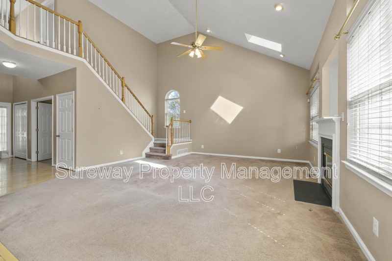 204 Spruce Trl - Photo 4 of 24