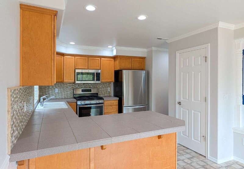 11625 Center Rd #C - Photo 7 of 32