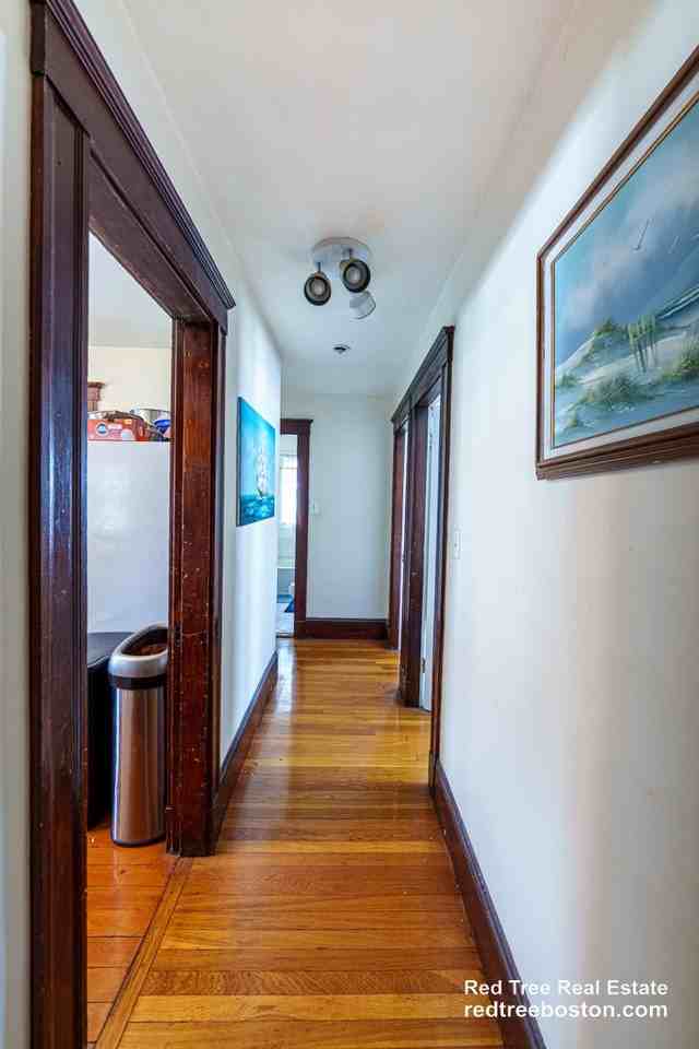 8 Niles St - Photo 7 of 24