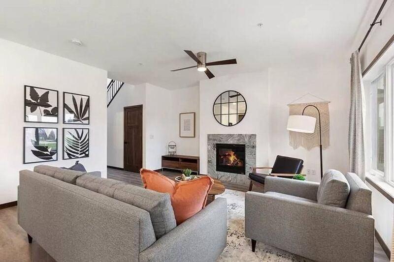 22060 Brenly Way - Photo 3 of 17