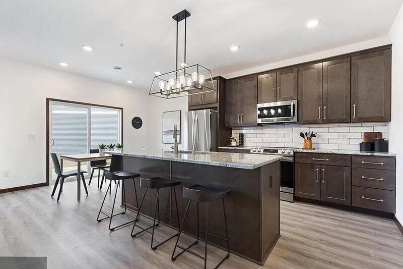 22060 Brenly Way - Photo 5 of 17