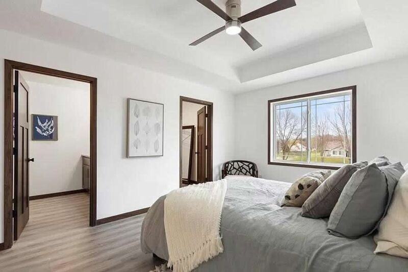 22060 Brenly Way - Photo 6 of 17