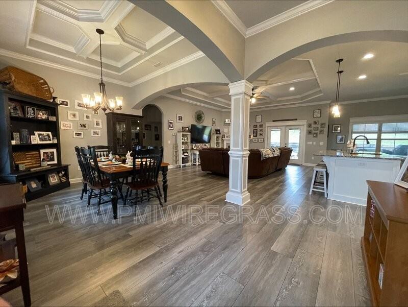 117 Crest Hill Dr - Photo 3 of 24