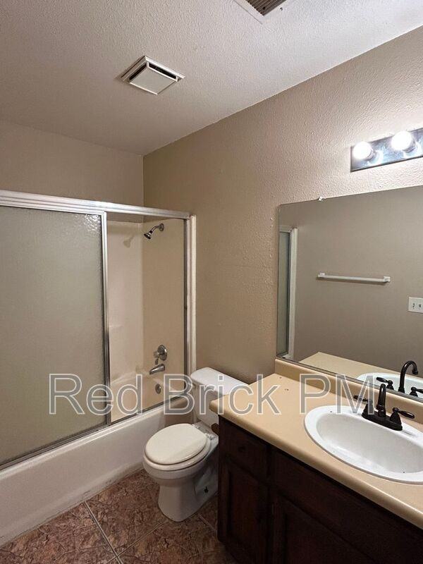 3372 San Mateo Ct - Photo 6 of 8