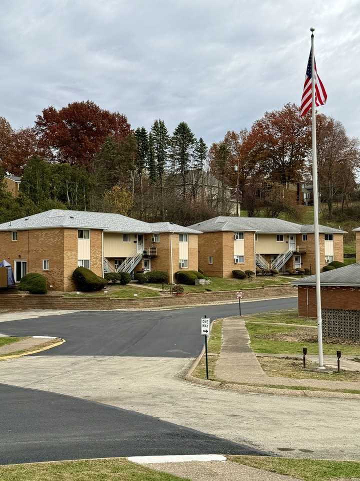 Eastwood Apartments - Photo 7 of 7