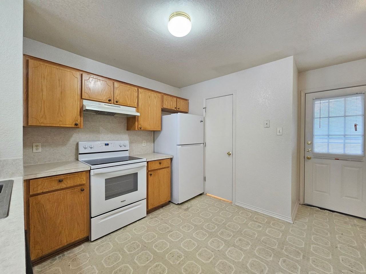 4501 Deek Drive (A-D) - Photo 5 of 18