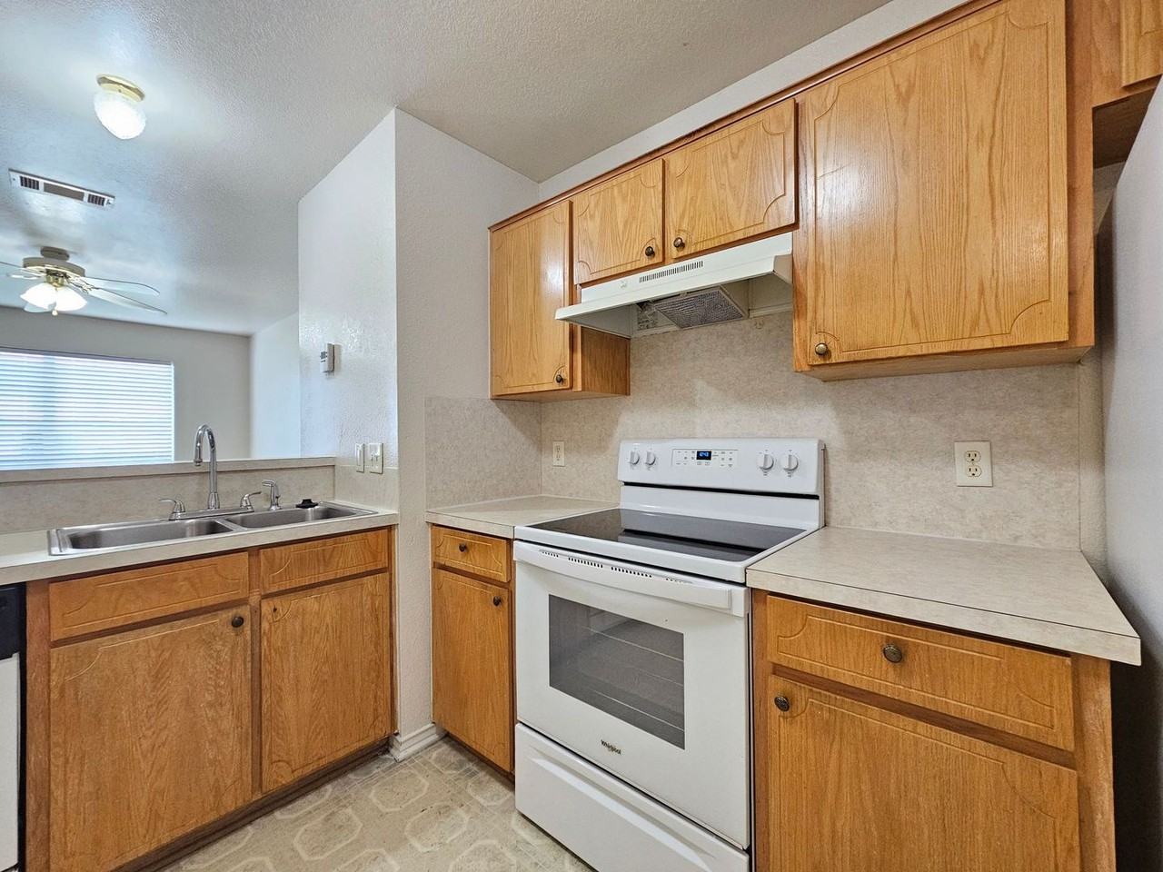 4501 Deek Drive (A-D) - Photo 6 of 18