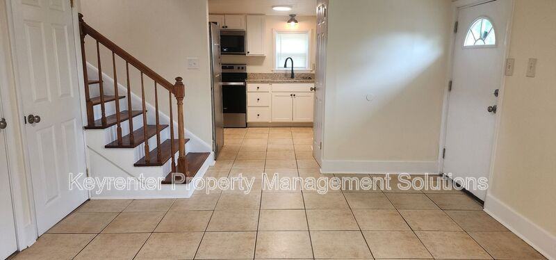 813 Highland Ave - Photo 4 of 22