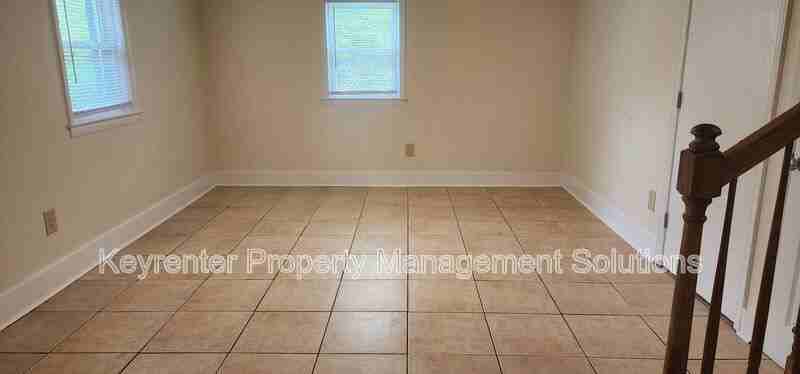 813 Highland Ave - Photo 5 of 22