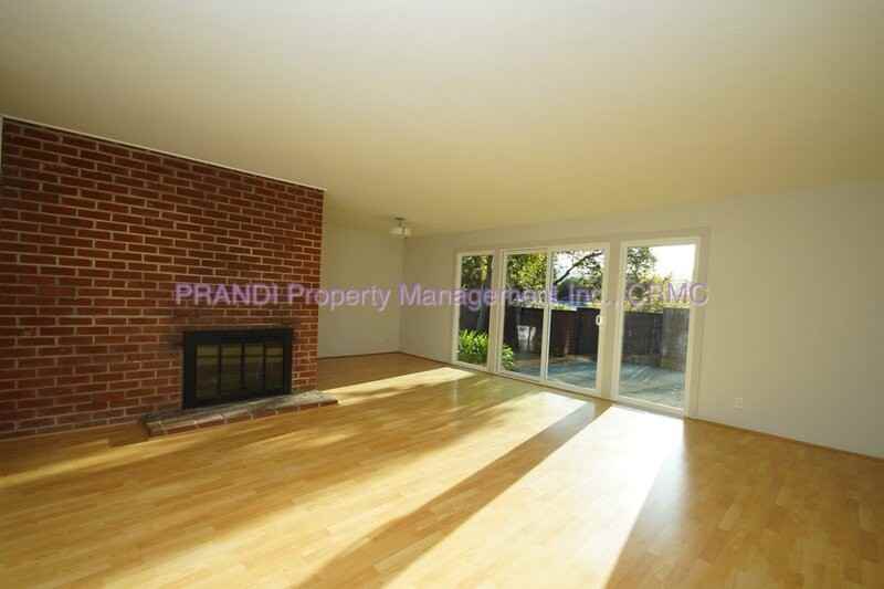 525 Las Colindas Rd - Photo 5 of 14