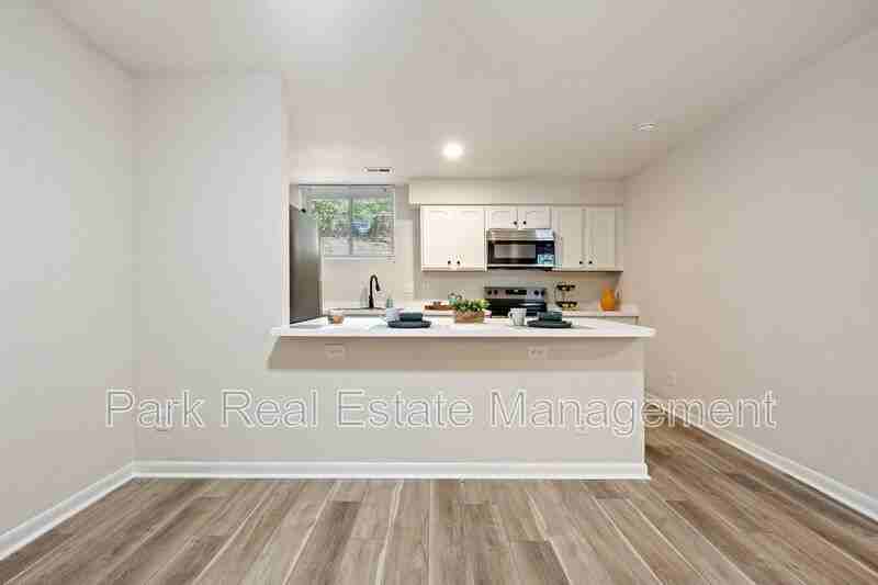 201 Howellc - Photo 5 of 22