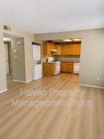 featured image of 32 W 7th St